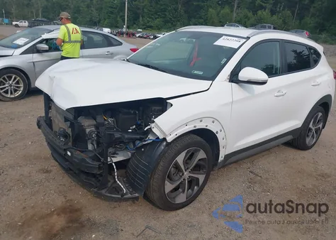 2017 Hyundai Tucson Sport z USA, uszkodzony, nr VIN KM8J3CA2XHU326613